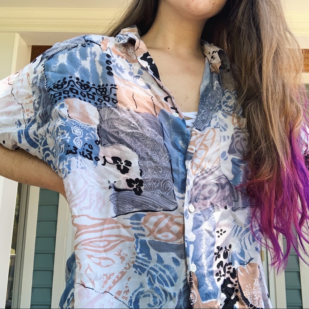 Vintage Abstract/Hawaiian Print Button Up